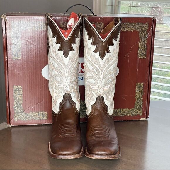 Shoes - Resistol Women’s Sz 7 Cowboy boots.  Cowboy Core, Western, Country Core, Cowgirl